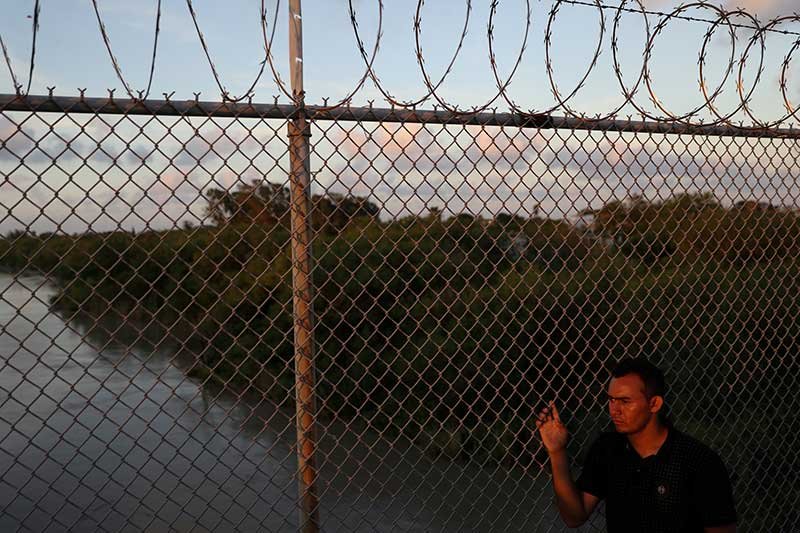 2018-06-27T141631Z_1_LYNXMPEE5Q1HF_RTROPTP_4_USA-IMMIGRATION.JPG