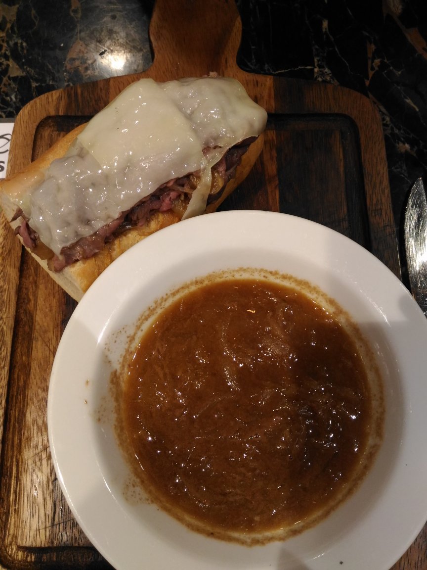 267270601_FoodStoryFrenchDipSandwich.thumb.jpg.c834e924eac98cdd380afdbb81d0ae88.jpg