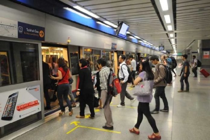 รถไฟฟ้าใต้ดิน-728x484-696x463.jpg