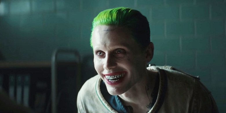 landscape-1506615650-syn-xxx-1495460311-syn-esq-1469194161-suicide-squad-jared-leto-joker-grin-1.jpg