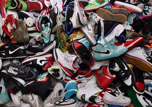 limited-edition-sneakers1.jpg.f3c60dc08d59483ce60f87515427ce08.jpg