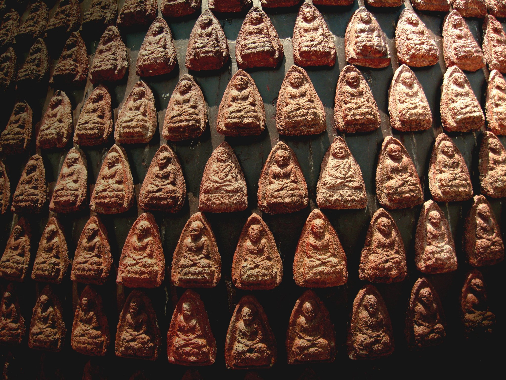 budda contrast.jpg