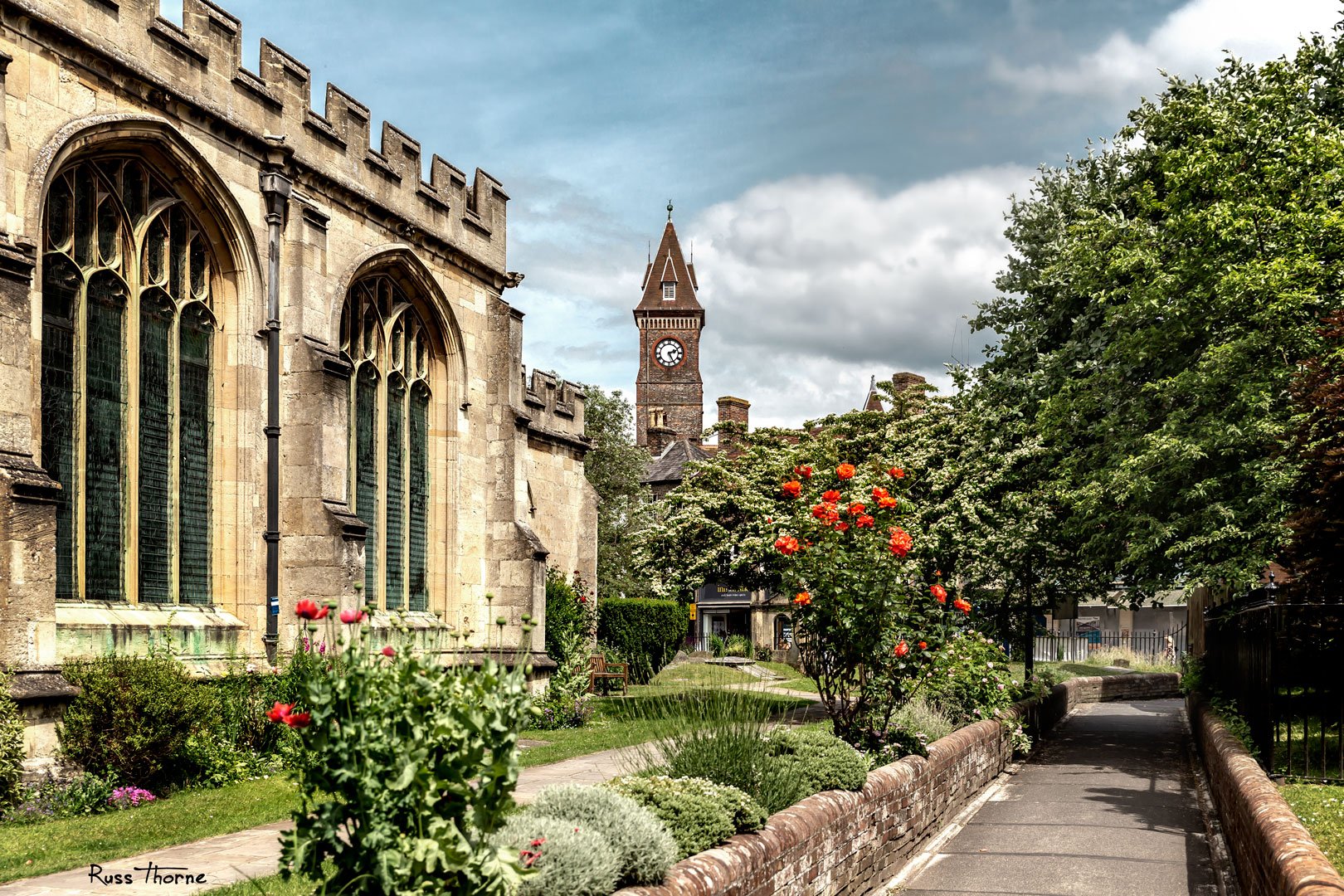 2018-06-15-newbury-church-outside-path-IMG_0555.jpg.63f4e4a4b4f8cb9ac35558c328a4d578.jpg