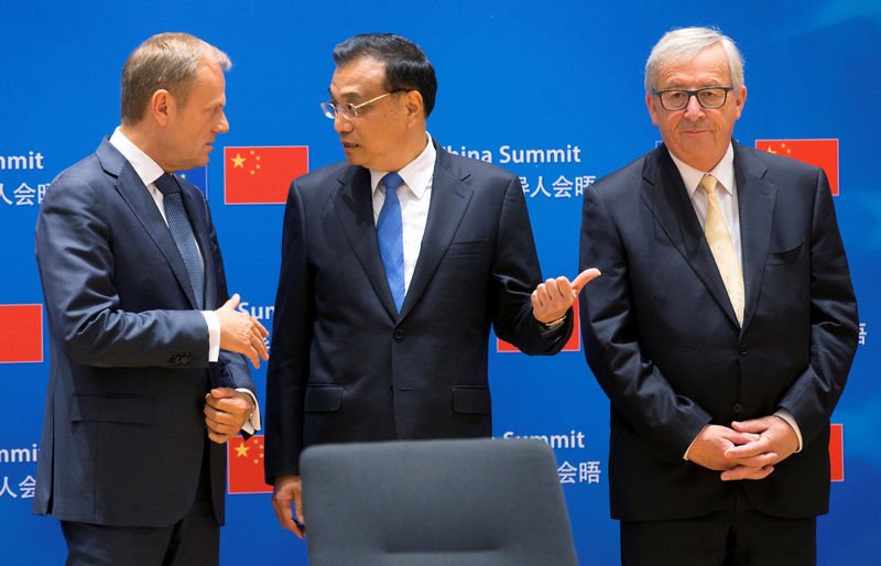 2018-07-03T131106Z_2_LYNXMPEE6212C_RTROPTP_3_USA-TRADE-CHINA-EU.JPG