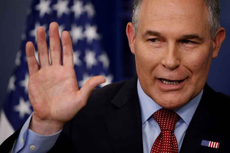 2018-07-05T205204Z_1_LYNXMPEE6424K_RTROPTP_4_USA-TRUMP-PRUITT.JPG