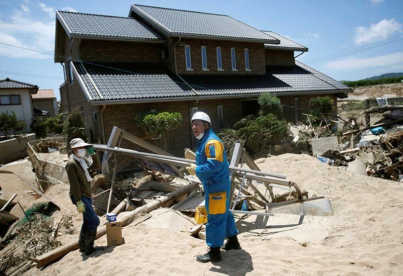 2018-07-10T045607Z_1_LYNXMPEE6908U_RTROPTP_4_WEATHER-JAPAN.JPG