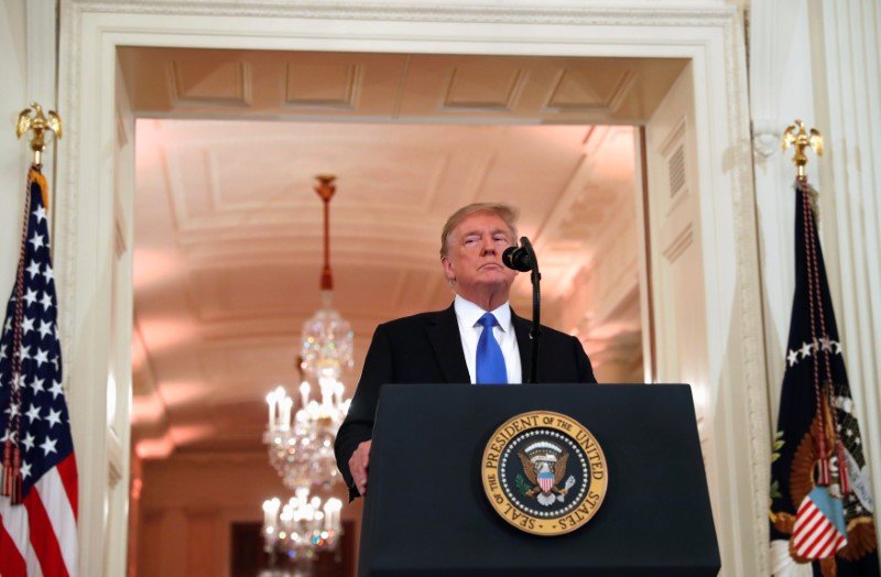 2018-07-10T115033Z_1_LYNXMPEE6910H_RTROPTP_3_USA-COURT-TRUMP.JPG