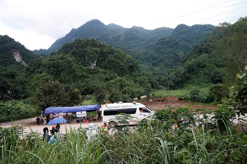 2018-07-11T005950Z_1_LYNXMPEE6A01L_RTROPTP_4_THAILAND-ACCIDENT-CAVE.JPG