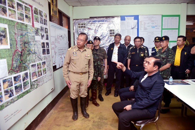 2018-07-11T102705Z_2_LYNXMPEE6A0RZ_RTROPTP_3_THAILAND-ACCIDENT-CAVE-POLITICS.JPG