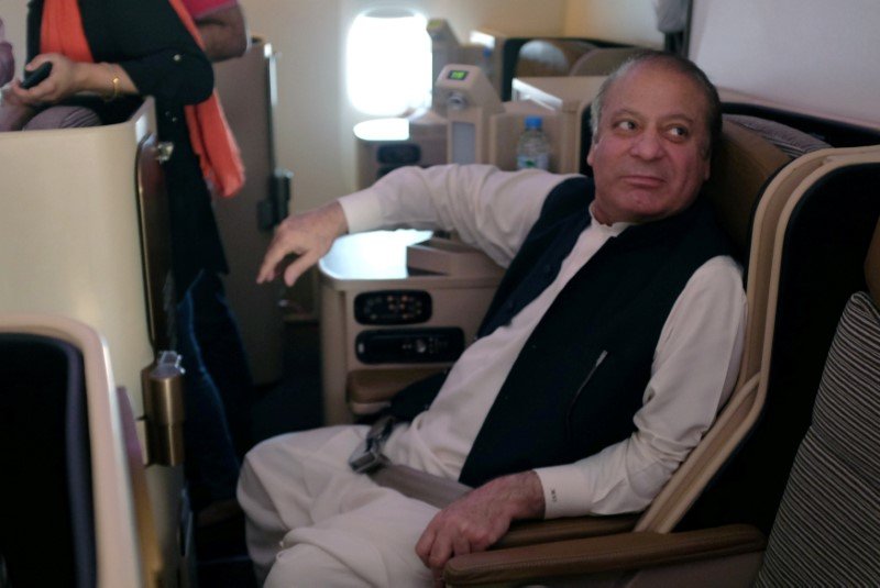 2018-07-15T173030Z_1_LYNXMPEE6E10A_RTROPTP_3_PAKISTAN-POLITICS-SHARIF.JPG