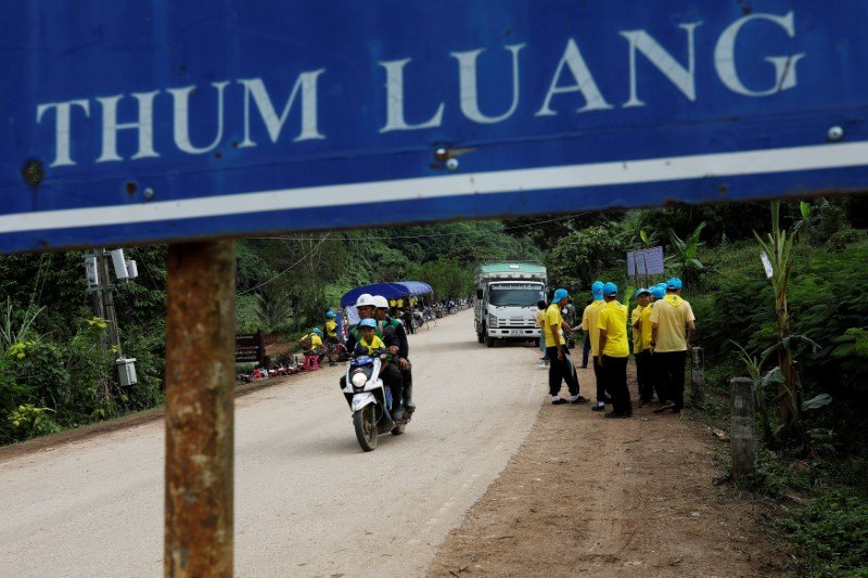 2018-07-17T124114Z_1_LYNXMPEE6G0TF_RTROPTP_3_THAILAND-ACCIDENT-CAVE.JPG
