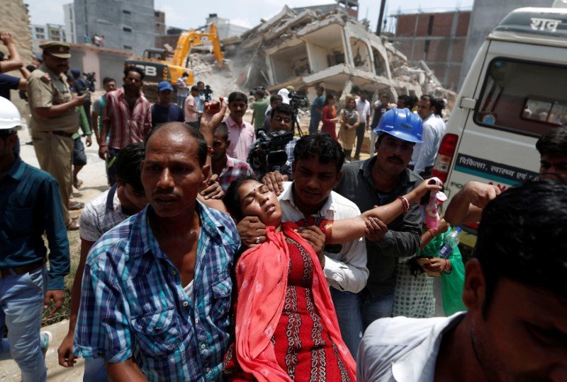 2018-07-18T125242Z_1_LYNXMPEE6H107_RTROPTP_3_INDIA-BUILDING-COLLAPSE.JPG