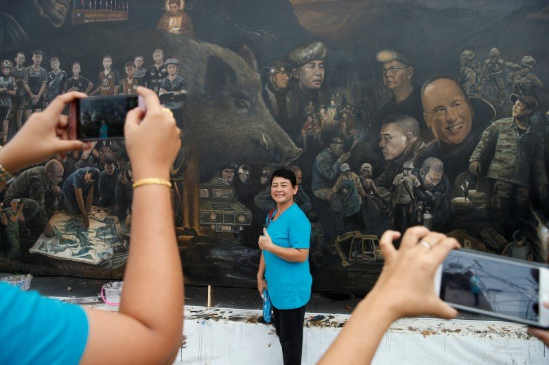 2018-07-20T115310Z_1_LYNXMPEE6J0WJ_RTROPTP_3_THAILAND-ACCIDENT-CAVE-MEMORABILIA.JPG