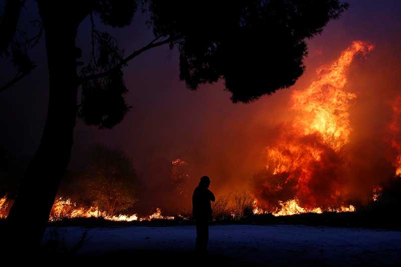 2018-07-23T195812Z_1_LYNXMPEE6M1KF_RTROPTP_4_GREECE-WILDFIRE.JPG