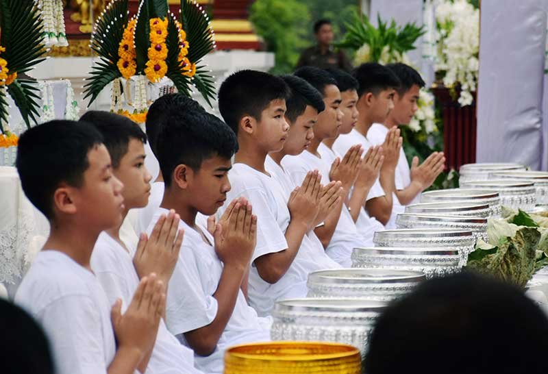 2018-07-24T180926Z_1_LYNXMPEE6N1OK_RTROPTP_4_THAILAND-ACCIDENT-CAVE-ORDINATION.jpg
