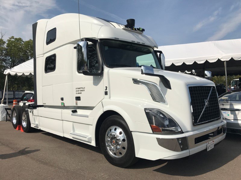 2018-07-30T213921Z_2_LYNXMPEE6T1OY_RTROPTP_3_AUTOS-SELFDRIVING-TEAMSTERS.JPG