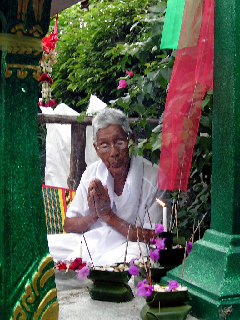 Spirit-House-initiation(20060218)_KICX0418.jpg.ca5f1bd9468847e9d6ad4c3c65205c12.jpg