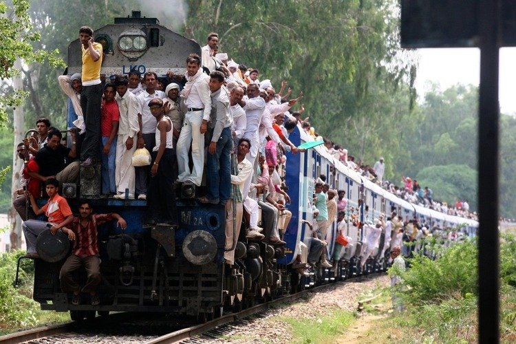 Train3.jpg.13505e1b36d02ce0c76e9ce98feda998.jpg