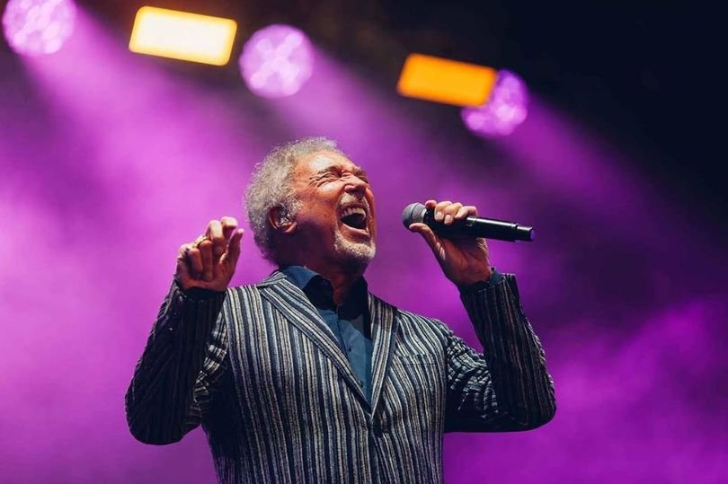 0_cdr_chs_130818tomjones2.jpg