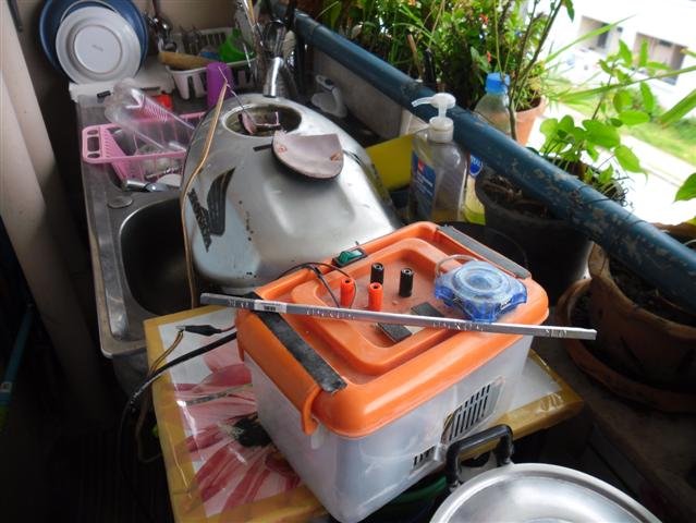 1357165833_electroderusting.JPG.77619341bf04b1c850eae5b15d93e8e4.JPG