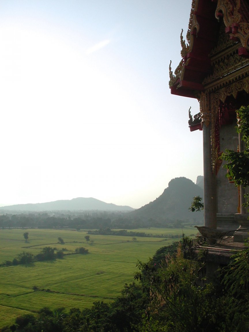 Wat Tham Sua.jpg