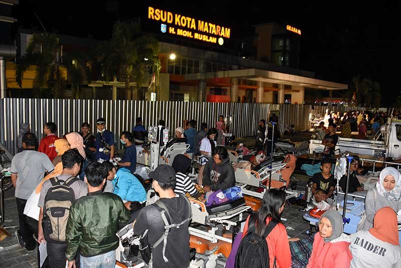 2018-08-05T212749Z_1_LYNXMPEE740IN_RTROPTP_4_INDONESIA-QUAKE.JPG