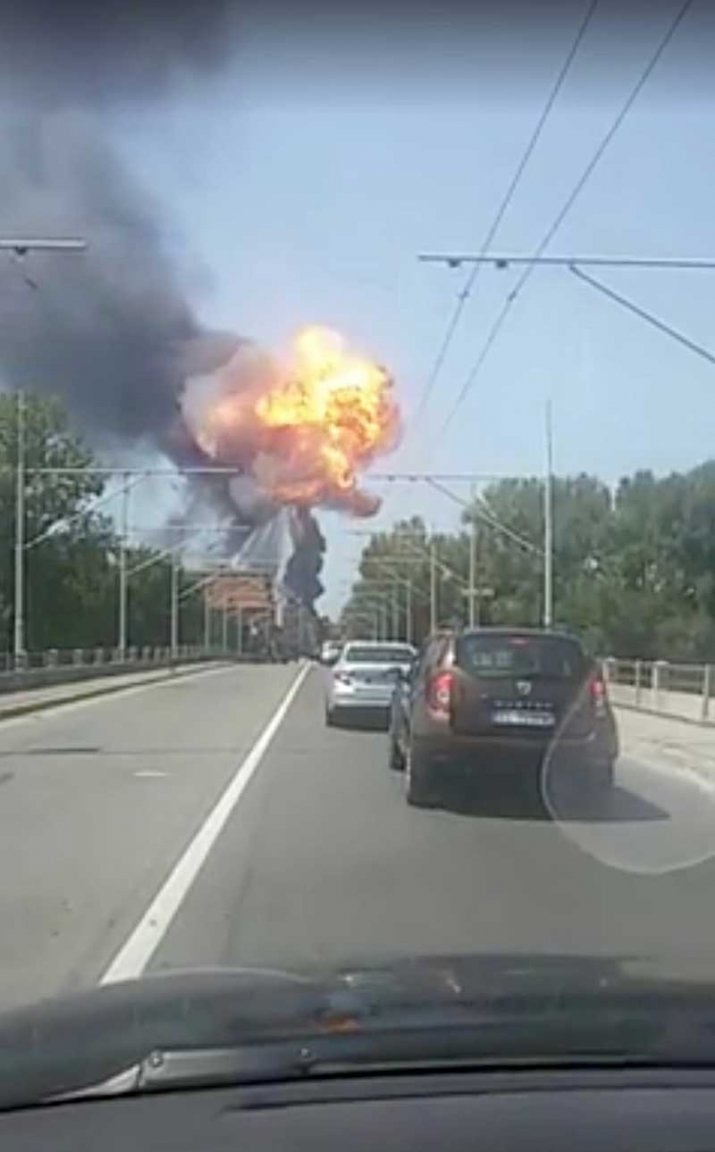 2018-08-06T162539Z_2_LYNXMPEE7513Q_RTROPTP_4_ITALY-CRASH.JPG