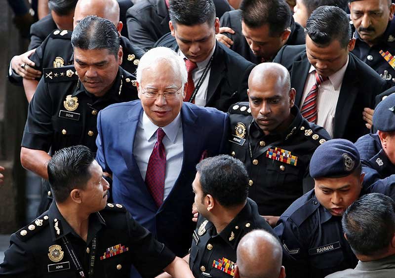 2018-08-07T114023Z_2_LYNXMPEE760RK_RTROPTP_4_MALAYSIA-POLITICS-NAJIB.JPG
