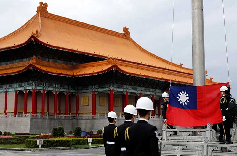 2018-08-21T014638Z_1_LYNXNPEE7K02G_RTROPTP_4_USA-TAIWAN-CHINA.JPG