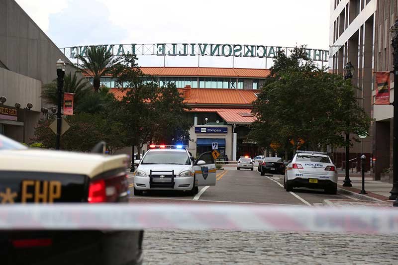 2018-08-27T070458Z_1_LYNXNPEE7Q0AG_RTROPTP_4_FLORIDA-SHOOTING.JPG