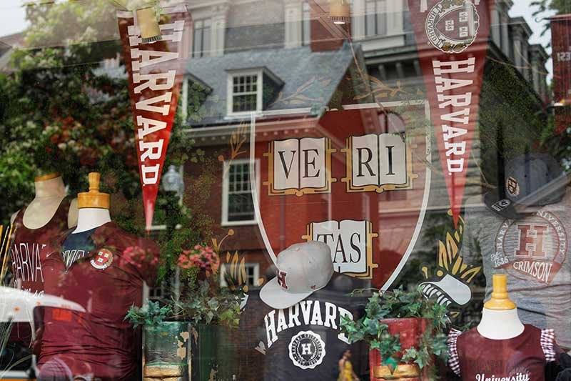 2018-08-30T143414Z_1_LYNXNPEE7T10B_RTROPTP_4_USA-HARVARD-DISCRIMINATION.JPG