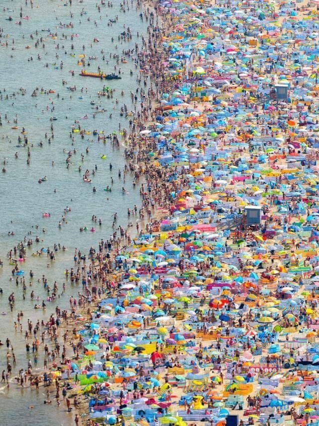 beach.jpeg.a230fa9b4d2542665e7da3886c893084.jpeg