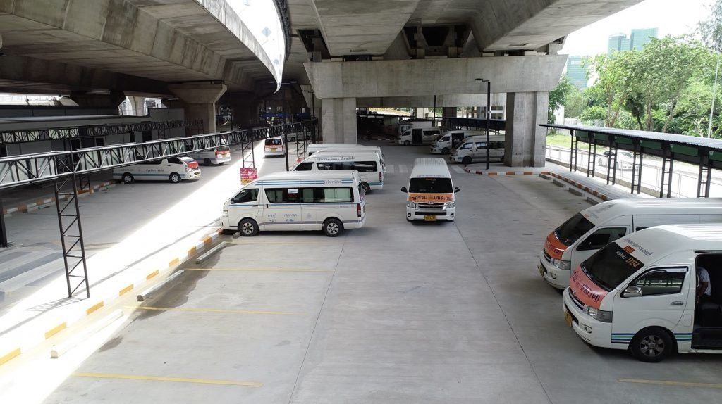 minibus-expressway.jpg