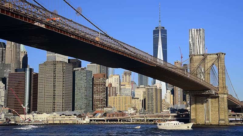 usa-new-york-manhattan-lower-manhattan-east-river-brooklyn-bridge-and-lower-manhattan-skyline-including-freedom-tower_ejk7_ufbx__F0000.jpg