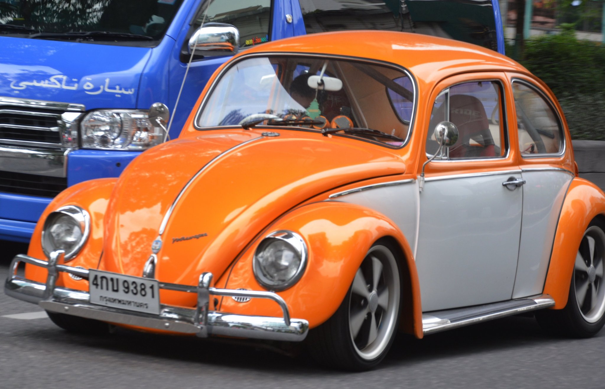 orange vw.JPG