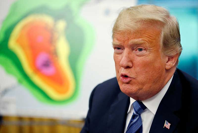 2018-09-12T014241Z_10_LYNXNPEE8A1G2_RTROPTP_4_STORM-FLORENCE-TRUMP.JPG