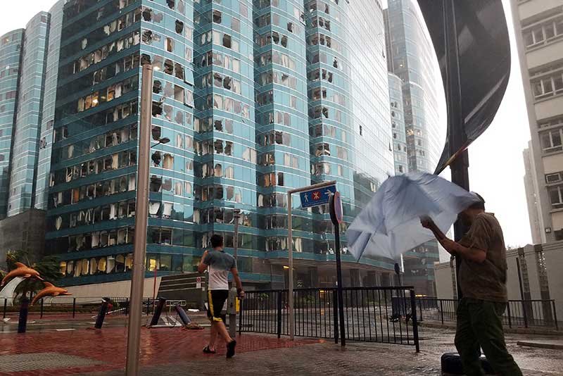 2018-09-16T122250Z_1_LYNXNPEE8F0CY_RTROPTP_4_ASIA-STORM-HONGKONG.JPG