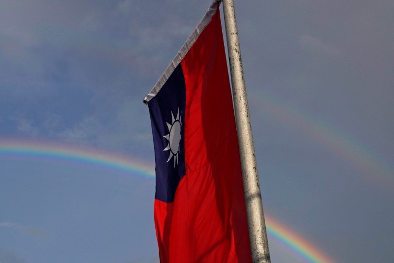 2018-09-17T021752Z_1_LYNXNPEE8G02U_RTROPTP_3_TAIWAN-ANNIVERSARY-PRESIDENT.JPG