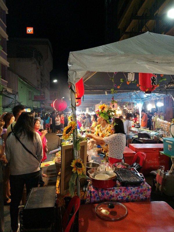 Hat Yai Autumn Festival 02.jpg
