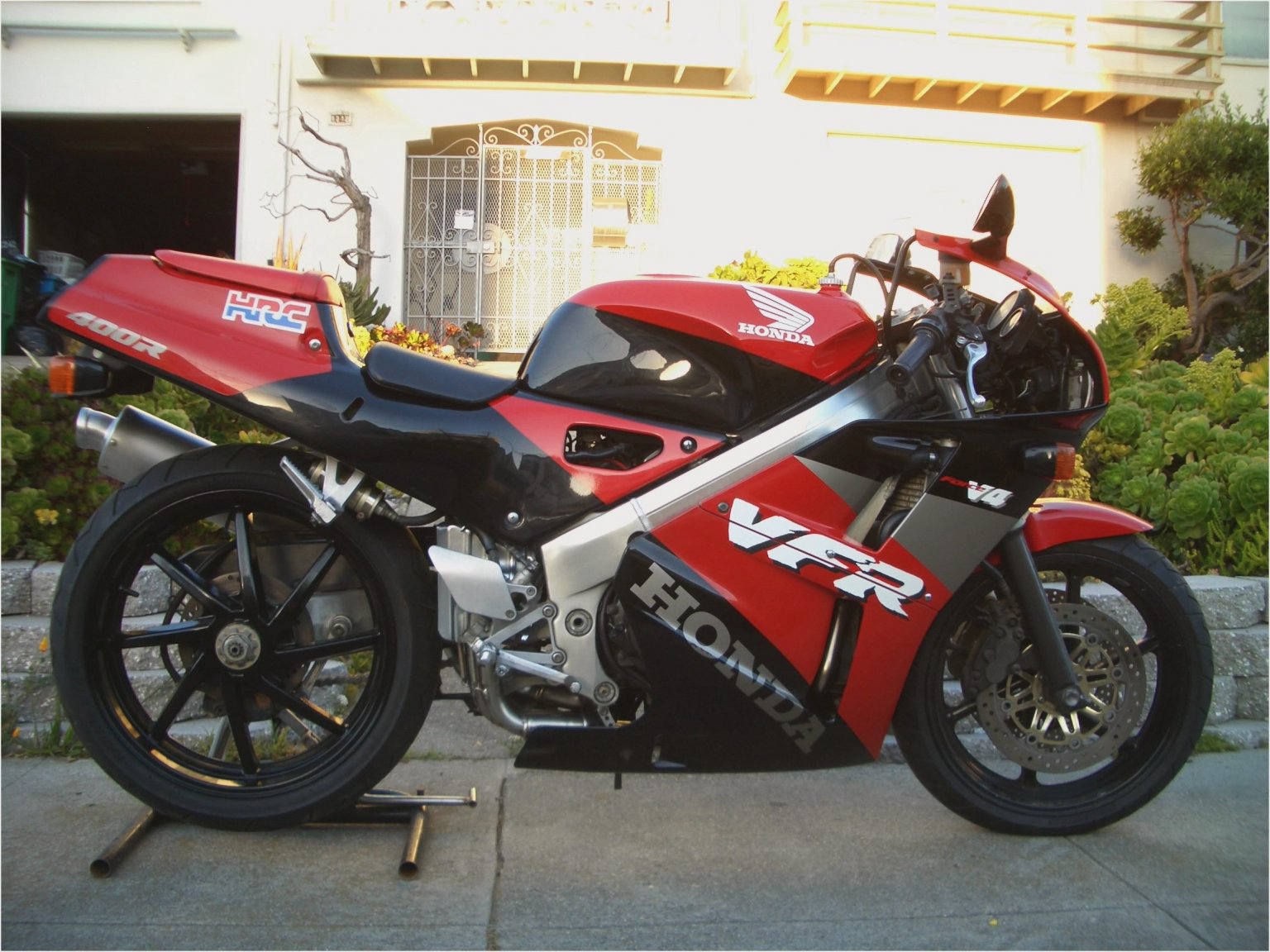 honda-vfr400-nc30-gumtree-za_4.thumb.jpg.807e3f8ec3333f0b6f51ad92450411e7.jpg