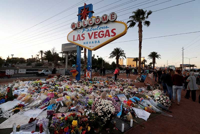 2018-10-01T201137Z_2_LYNXNPEE902HH_RTROPTP_4_LASVEGAS-SHOOTING-ANNIVERSARY.JPG