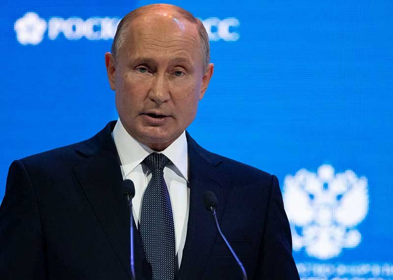 2018-10-03T130323Z_1_LYNXNPEE9212F_RTROPTP_4_OIL-OPEC-PUTIN.JPG