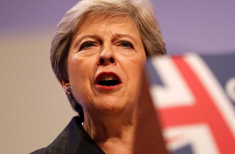 2018-10-10T012633Z_1_LYNXNPEE99043_RTROPTP_4_BRITAIN-EU.JPG