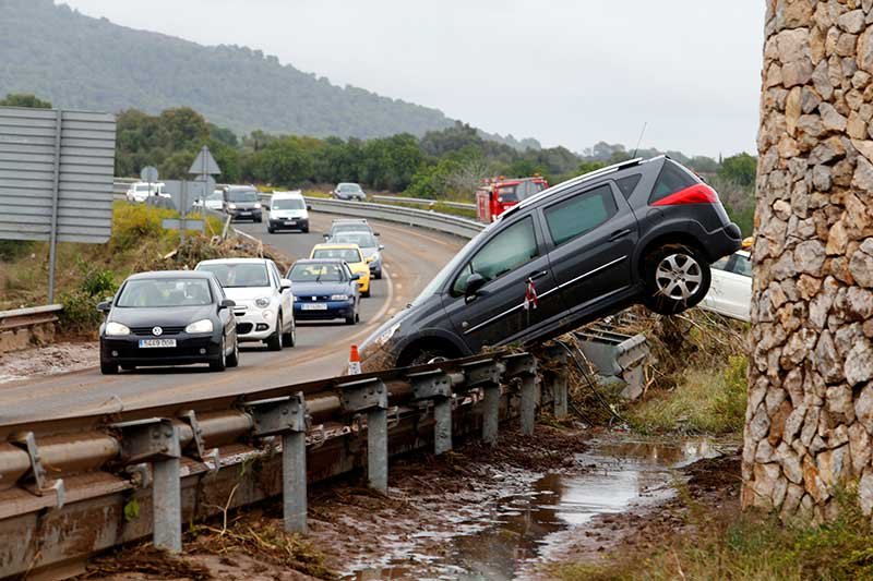 2018-10-11T141414Z_1_LYNXNPEE9A1DT_RTROPTP_4_SPAIN-FLOODS.JPG