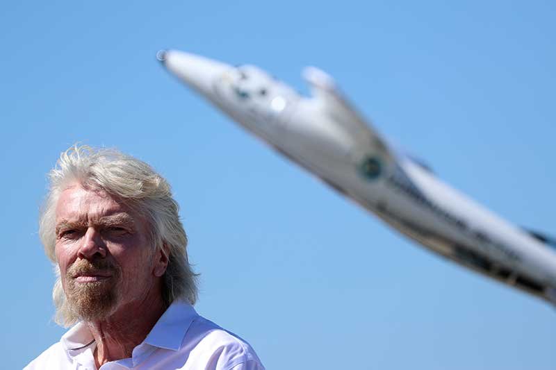 2018-10-11T223336Z_2_LYNXNPEE9A25U_RTROPTP_4_PEOPLE-RICHARDBRANSON.JPG