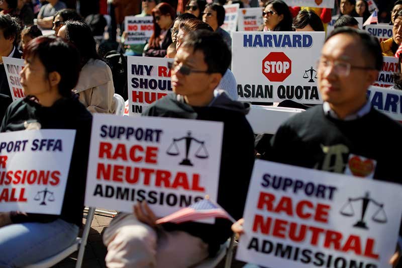 2018-10-15T101225Z_1_LYNXNPEE9E0KY_RTROPTP_4_USA-HARVARD-DISCRIMINATION.JPG