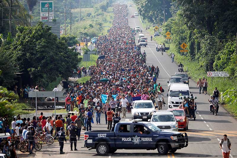 2018-10-21T224754Z_2_LYNXNPEE9K0P7_RTROPTP_4_USA-IMMIGRATION-CARAVAN.JPG