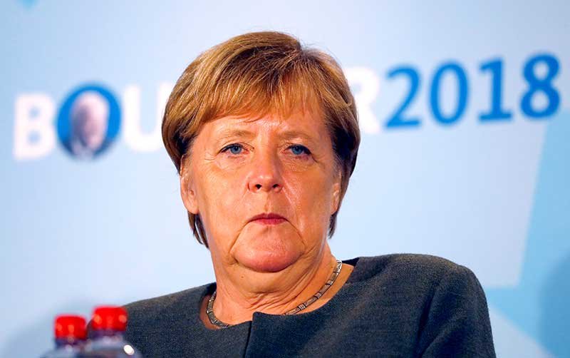 2018-10-22T190424Z_1_LYNXNPEE9L1NY_RTROPTP_4_GERMANY-POLITICS-HESSE.JPG