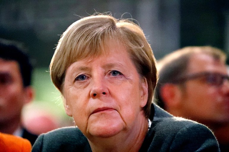 2018-10-29T094345Z_1_LYNXNPEE9S0UD_RTROPTP_4_GERMANY-POLITICS-MERKEL.JPG