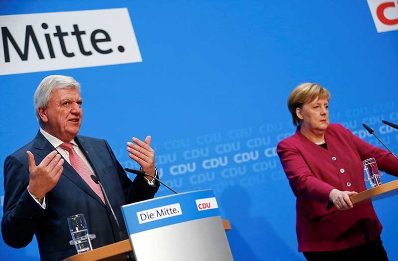 2018-10-29T130155Z_1_LYNXNPEE9S1A5_RTROPTP_4_GERMANY-POLITICS-MERKEL.JPG